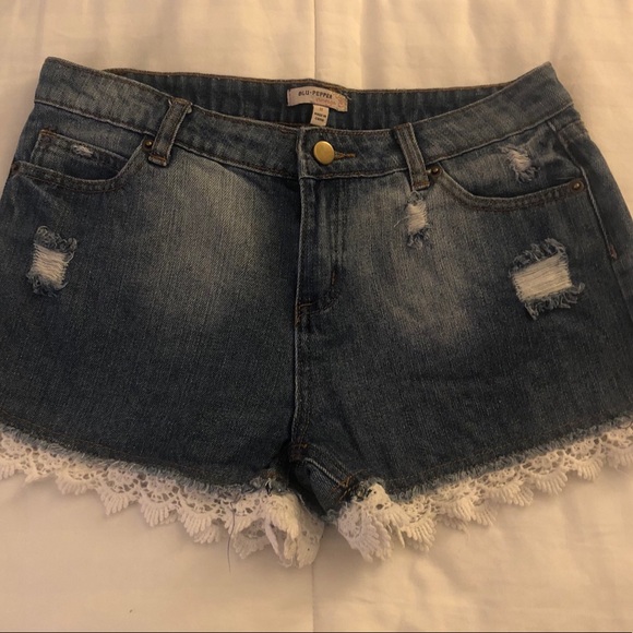Women’s Denim Shorts - Picture 1 of 4